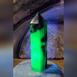 Green (UV) Volcanic Agate Sculpture Tower